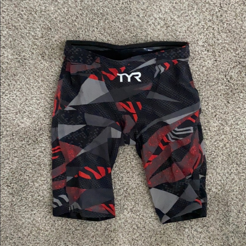 Tyr swim suit size 29 waist
